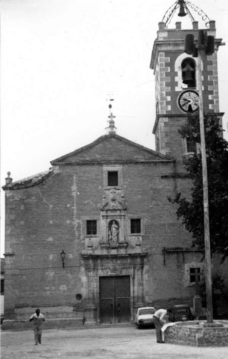 Fachada de la iglesia de San José (años 80)